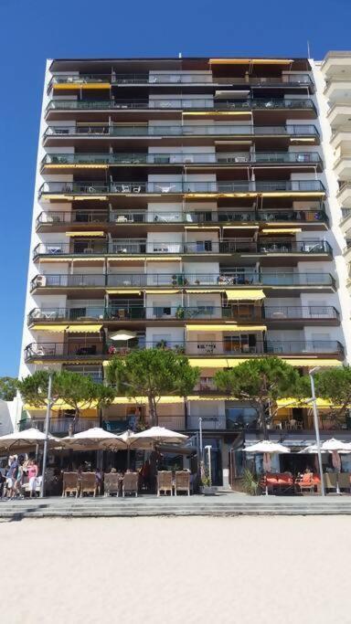 Pis Embaixador 1A Linea De Mar Apartment Platja d'Aro Exterior photo